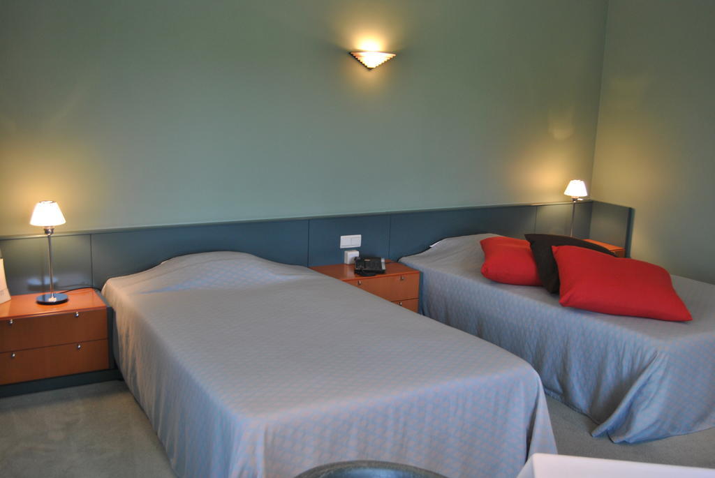 Sint-Pieters-Leeuw Greenpark Hotel חדר תמונה