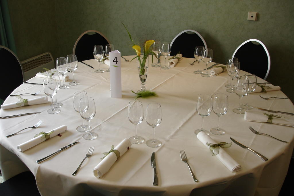 Sint-Pieters-Leeuw Greenpark Hotel מראה חיצוני תמונה